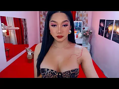 UrScreenGoddess online show from June 5, 2026, 12:15 am