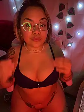 Lindalatina2001 online show from May 20, 2026, 6:05 pm