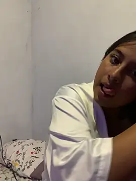 Snapshot of Arely-L1 chatting on March 2, 2026, 2:34 am Arely-L1 online show from March 2, 2026, 2:34 am