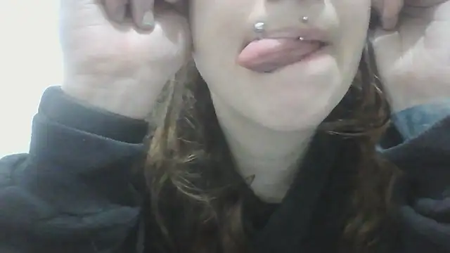 Darkytah online show from December 19, 2025, 4:38 am