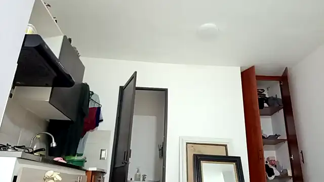 am cvo1824 online show from December 2, 2025, 9:38 pm