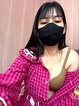 MintShow18 online show from January 15, 2026, 2:31 pm