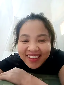 Pretty-haert online show from April 6, 2026, 5:19 am