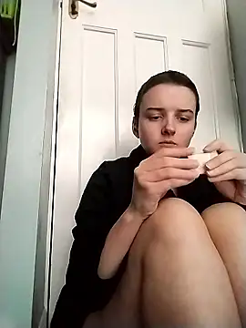 Snapshot of Amy01112 chatting on January 14, 2026, 2:42 pm Amy01112 online show from January 14, 2026, 2:42 pm