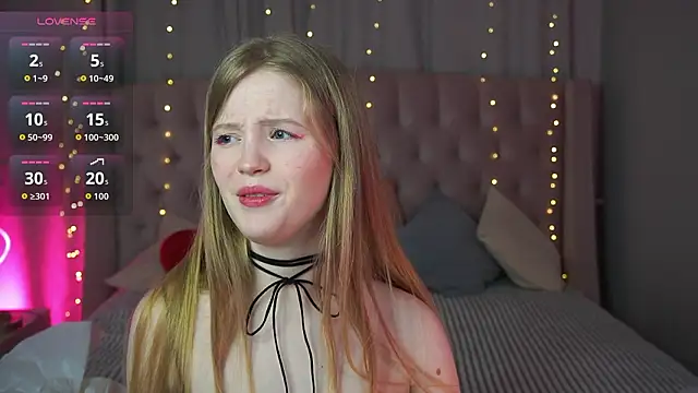 LilianHoward online show from February 7, 2026, 12:02 pm