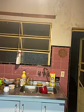 Snapshot of Petebulimia chatting on February 6, 2026, 11:56 pm Petebulimia online show from February 6, 2026, 11:56 pm