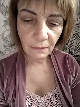 Snapshot of MichelleLove48 chatting on May 12, 2026, 6:32 am MichelleLove48 online show from May 12, 2026, 6:32 am