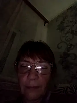 Snapshot of MichelleLove48 chatting on November 30, 2025, 5:25 pm MichelleLove48 online show from November 30, 2025, 5:25 pm