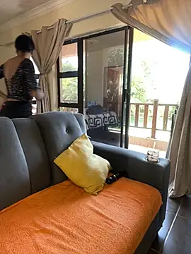 Fancy Face28 online show from February 12, 2026, 8:47 am