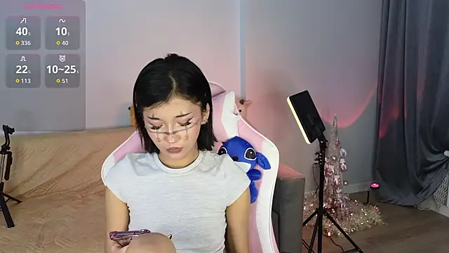 Snapshot of mimiicherry chatting on February 1, 2026, 3:27 am mimiicherry online show from February 1, 2026, 3:27 am