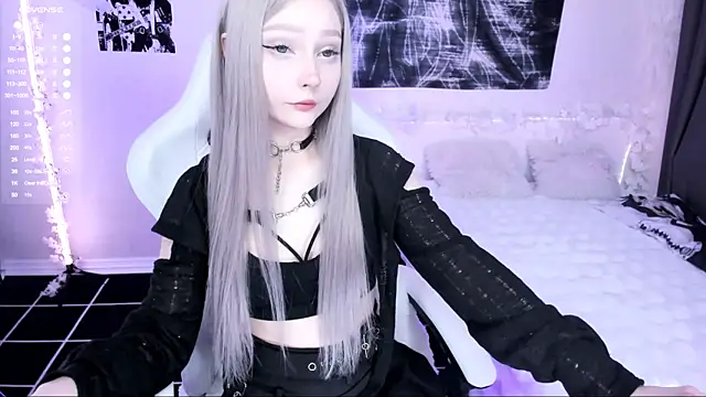 Snapshot of lyric4 chatting on March 3, 2026, 1:23 am lyric4 online show from March 3, 2026, 1:23 am