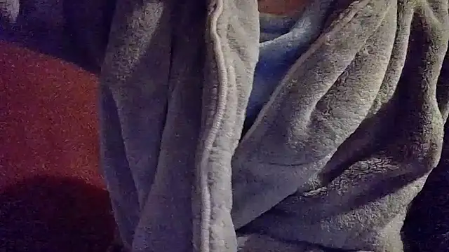 gatitachula93 online show from December 20, 2025, 1:30 am