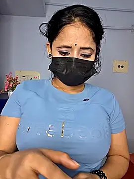 Snapshot of Hot-Haney77 chatting on January 13, 2026, 4:22 pm Hot-Haney77 online show from January 13, 2026, 4:22 pm