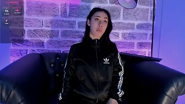 Ariana collinss online show from May 18, 2026, 11:53 pm