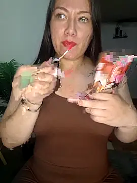 Snapshot of adele_69 chatting on February 1, 2026, 1:48 am adele 69 online show from February 1, 2026, 1:48 am