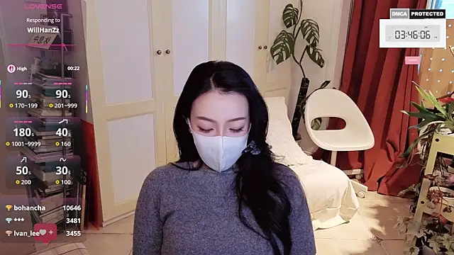 nayomi 34f online show from April 11, 2026, 7:45 am