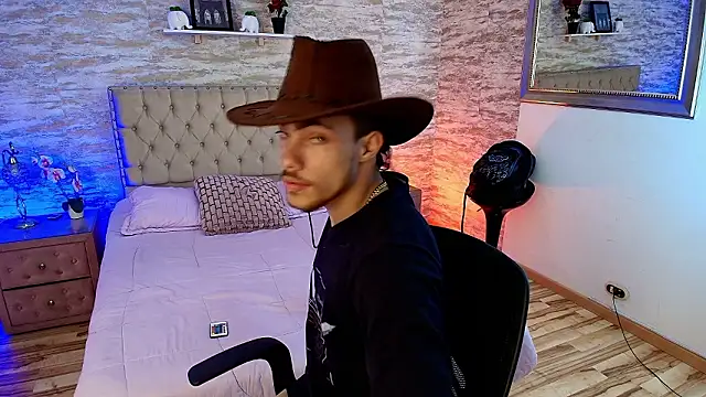 PatrickS25 online show from February 13, 2026, 4:56 am