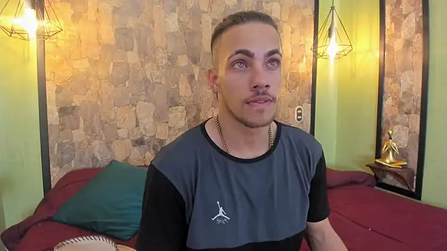 PatrickS25 online show from February 19, 2026, 4:53 am