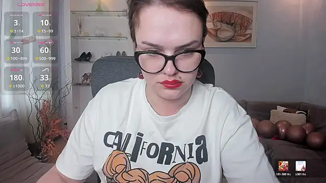 KamillaJei online show from April 16, 2026, 4:02 am