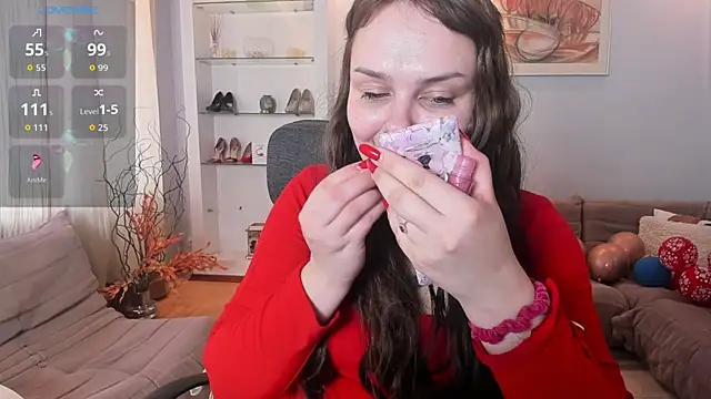 KamillaJei online show from April 4, 2026, 4:08 am