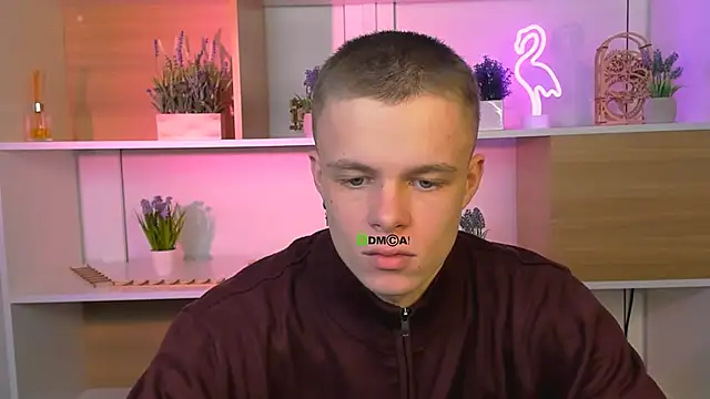 veldi to online show from December 22, 2025, 7:47 pm