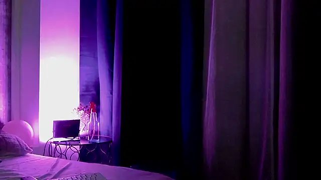 Snapshot of LucyRayy chatting on February 28, 2026, 7:46 pm LucyRayy online show from February 28, 2026, 7:46 pm