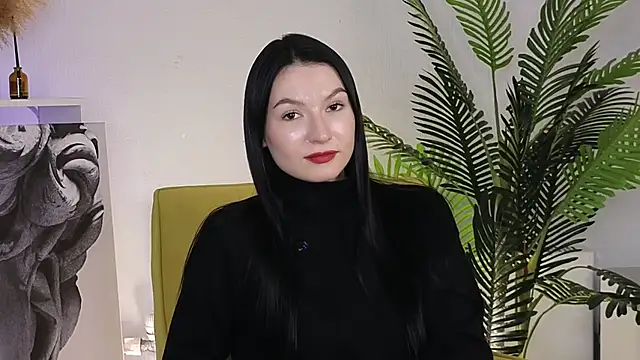 ElodiaMominee online show from December 2, 2025, 10:28 am