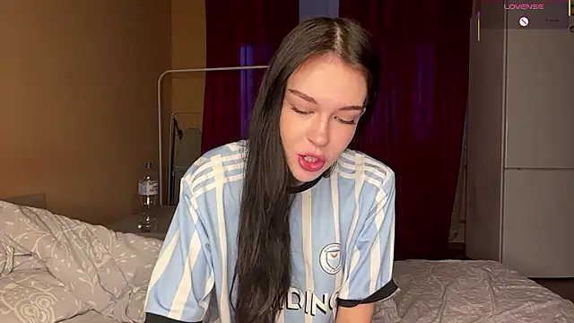 ElliRusk online show from February 15, 2026, 4:24 am