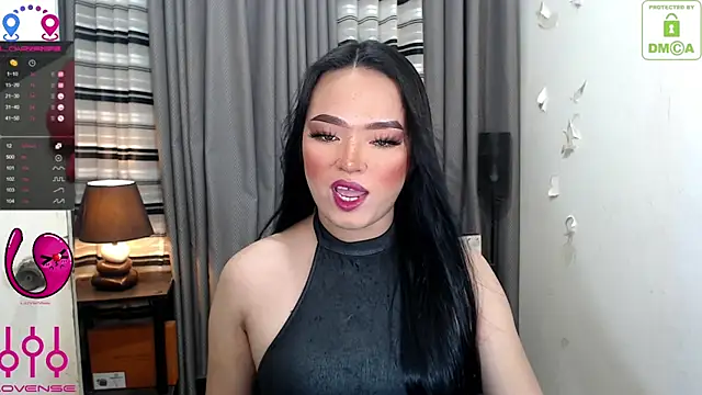Fantacyloverr online show from June 5, 2026, 11:43 pm