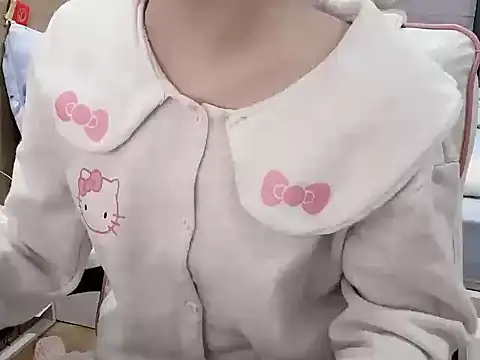 Yuyu-baobei online show from February 1, 2026, 6:17 pm