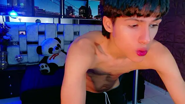 StormLuxX online show from January 12, 2026, 7:53 pm