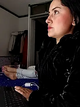 MisNicol online show from February 7, 2026, 12:07 am