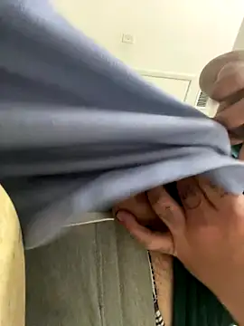 Samcan3 online show from December 1, 2025, 6:42 pm