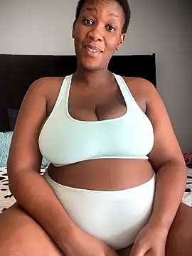 Snapshot of GiantClithpee chatting on December 9, 2024, 8:22 am GiantClithpee online show from December 9, 2024, 8:22 am