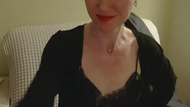 Snapshot of AuroraAG chatting on April 22, 2026, 9:54 pm AuroraAG online show from April 22, 2026, 9:54 pm