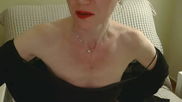 Snapshot of AuroraAG chatting on May 21, 2026, 11:24 pm AuroraAG online show from May 21, 2026, 11:24 pm