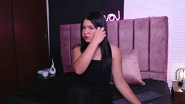 Snapshot of isarose01 chatting on December 4, 2025, 12:37 pm isarose01 online show from December 4, 2025, 12:37 pm