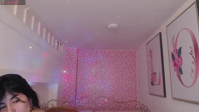 Nina harpper  online show from January 6, 2026, 1:15 pm