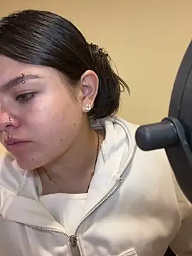 Camila Duarte2 online show from March 6, 2026, 1:39 pm