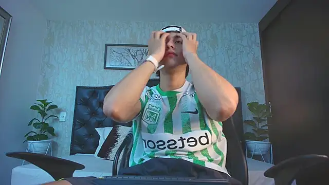 Lander Cruz online show from December 4, 2025, 4:50 pm