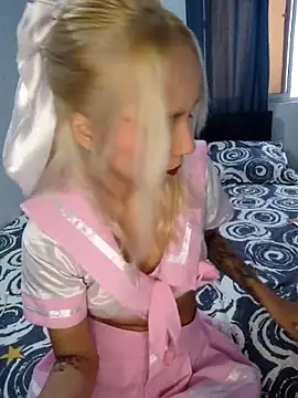 KasumiSophia online show from March 27, 2026, 12:06 pm