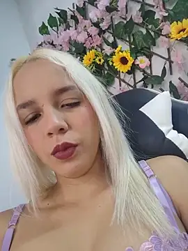 KasumiSophia online show from June 7, 2026, 1:49 pm