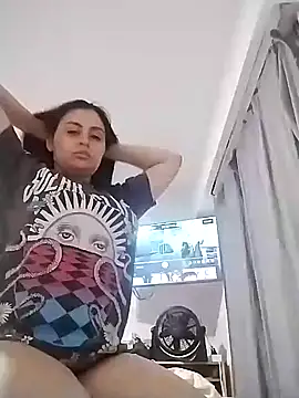 latina prohibida online show from February 18, 2026, 3:04 am