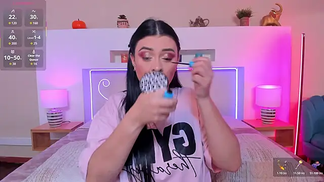 Snapshot of AnikaRomanoff_ chatting on February 12, 2026, 11:54 am AnikaRomanoff online show from February 12, 2026, 11:54 am