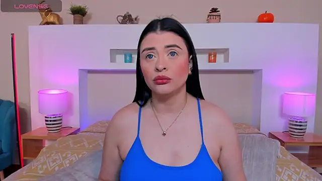 Snapshot of AnikaRomanoff_ chatting on February 10, 2026, 11:31 am AnikaRomanoff online show from February 10, 2026, 11:31 am