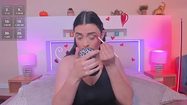 Snapshot of AnikaRomanoff_ chatting on February 25, 2026, 11:43 am AnikaRomanoff online show from February 25, 2026, 11:43 am