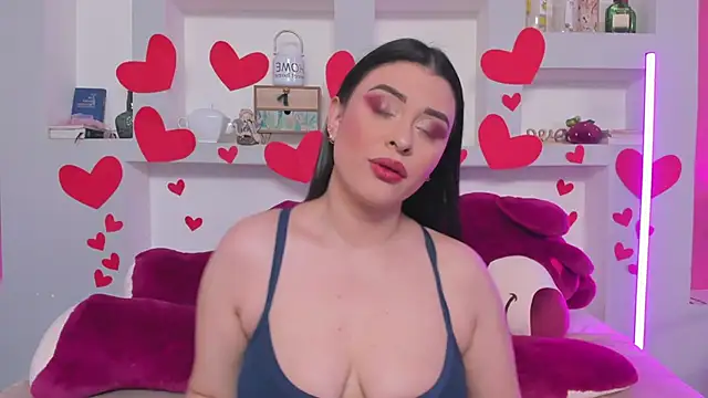 Snapshot of AnikaRomanoff_ chatting on February 14, 2026, 2:39 pm AnikaRomanoff online show from February 14, 2026, 2:39 pm