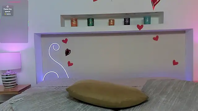 Snapshot of AnikaRomanoff_ chatting on March 3, 2026, 11:28 am AnikaRomanoff online show from March 3, 2026, 11:28 am