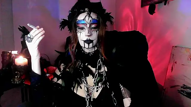 EmpressMorrigan online show from December 17, 2025, 9:58 am