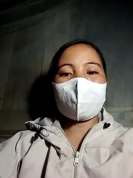 Snapshot of felicity_chloe chatting on February 14, 2026, 1:11 pm felicity chloe online show from February 14, 2026, 1:11 pm